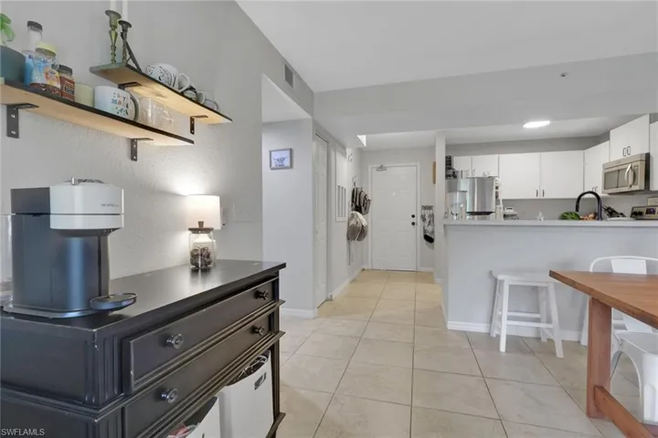 8304 Key Royal Cir 1723, Naples, Florida 34119