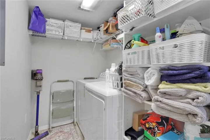 8304 Key Royal Cir 1723, Naples, Florida 34119