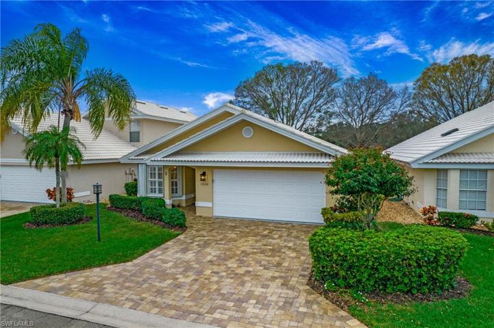 1550 Weybridge CIR # 37, NAPLES FL 34110
