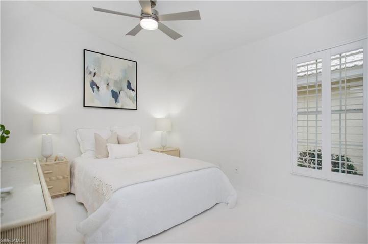 1550 Weybridge CIR # 37, NAPLES FL 34110