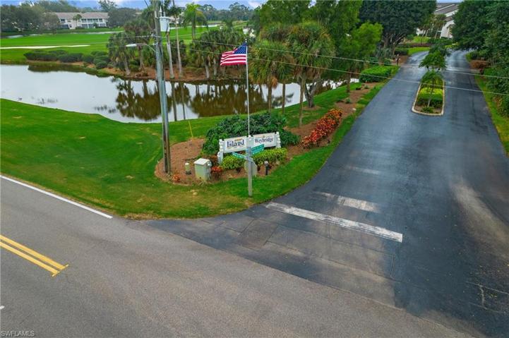 1550 Weybridge CIR # 37, NAPLES FL 34110