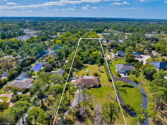 5920  Painted Leaf  LN, Naples, FL 34116