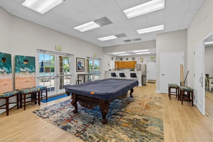 2099 Grove Dr, Naples, Florida 34120