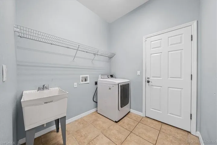 2099 Grove Dr, Naples, Florida 34120