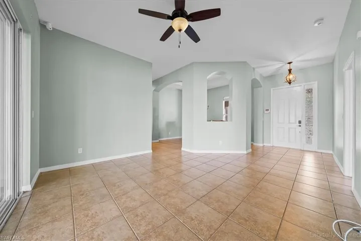 2099 Grove Dr, Naples, Florida 34120