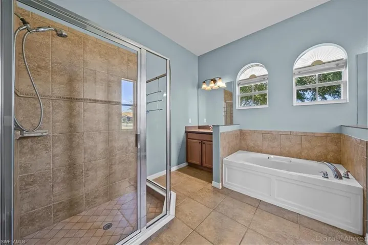 2099 Grove Dr, Naples, Florida 34120