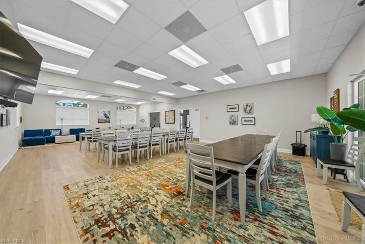 2099 Grove Dr, Naples, Florida 34120