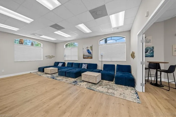 2099 Grove Dr, Naples, Florida 34120