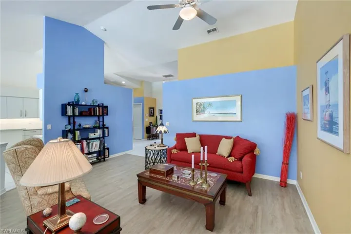 4332  Mistlethrush  LN, Naples, FL 34119