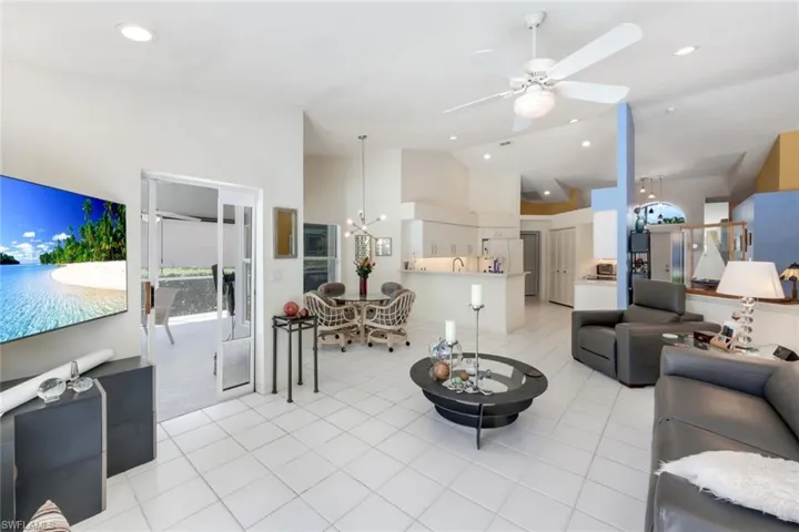 4332  Mistlethrush  LN, Naples, FL 34119