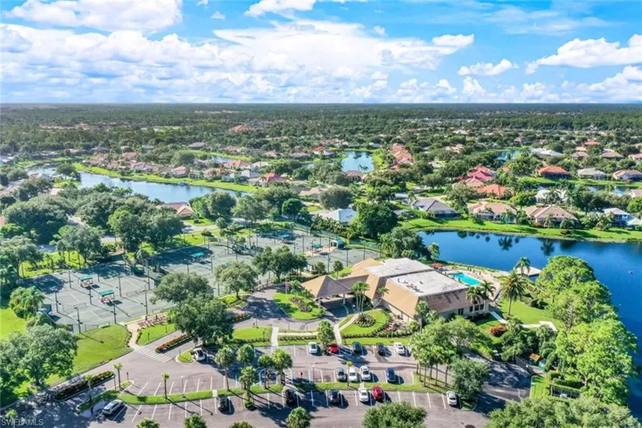 4332  Mistlethrush  LN, Naples, FL 34119