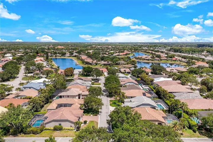 4332  Mistlethrush  LN, Naples, FL 34119