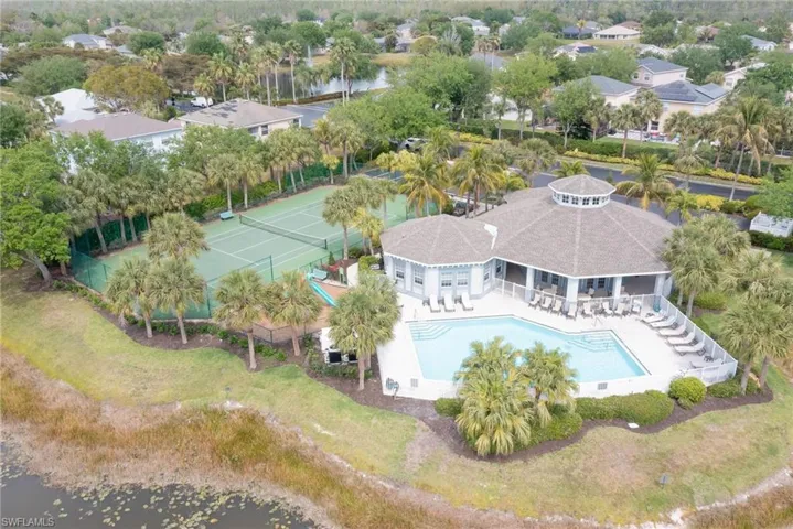 Aerial view of community amenitites.