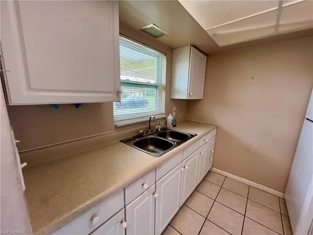 2206  Gardenia  WAY, Lehigh Acres, FL 33936