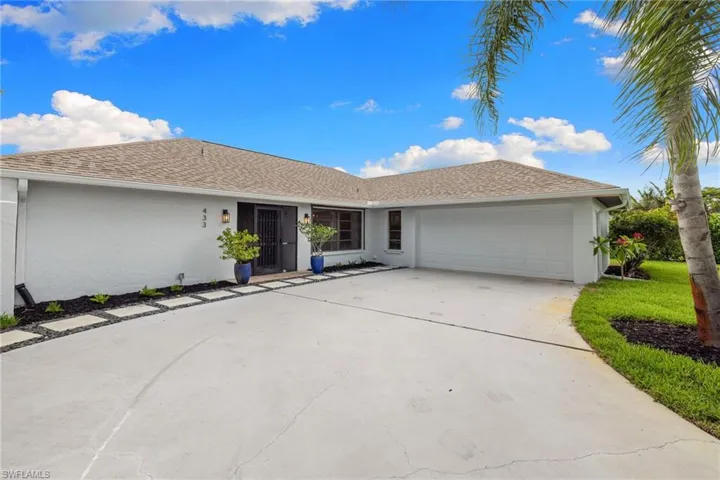 433 Golfview, Naples, Florida 34110