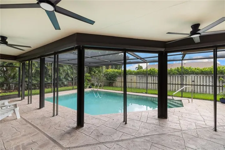 433 Golfview, Naples, Florida 34110