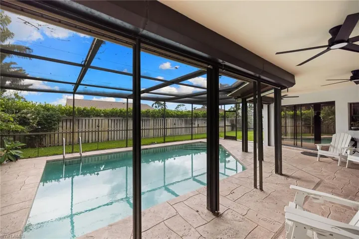 433 Golfview, Naples, Florida 34110