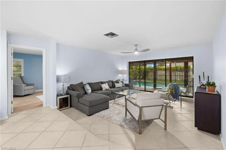 433 Golfview, Naples, Florida 34110