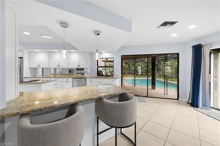 433 Golfview, Naples, Florida 34110