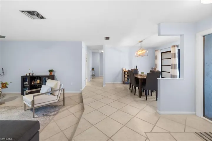 433 Golfview, Naples, Florida 34110