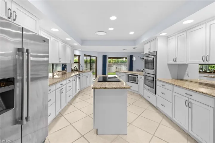 433 Golfview, Naples, Florida 34110