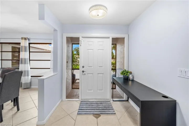 433 Golfview, Naples, Florida 34110