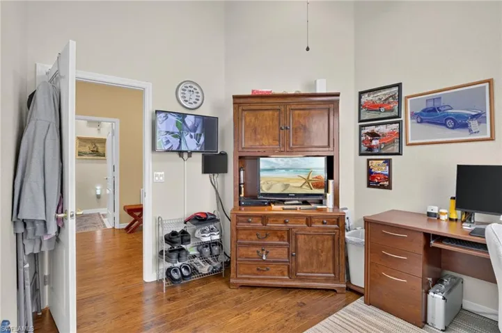 15289 Laguna Hills Dr, Fort Myers, Florida 33908