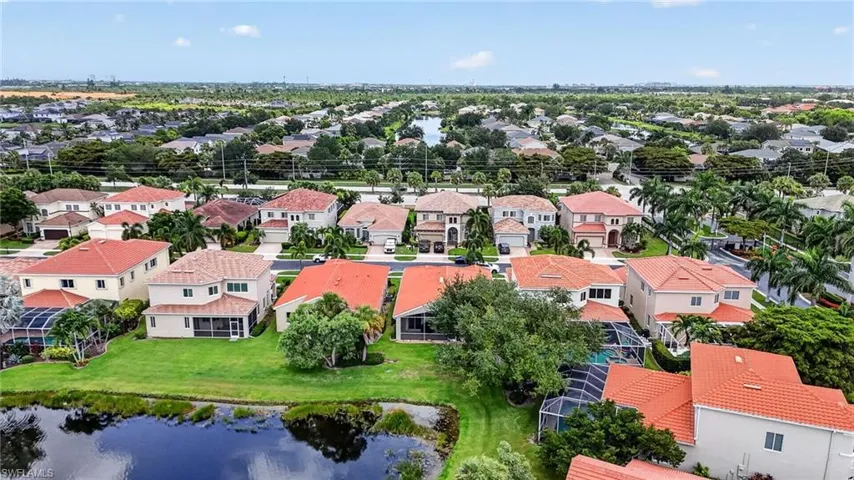 15289 Laguna Hills Dr, Fort Myers, Florida 33908