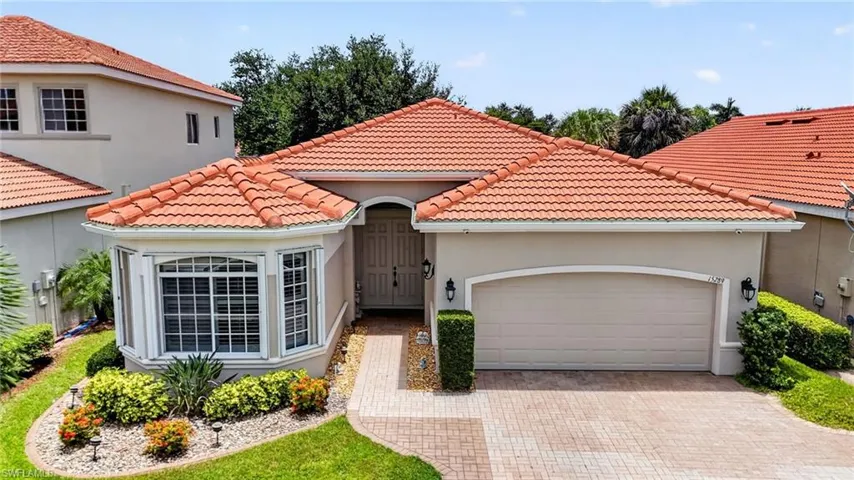 15289 Laguna Hills Dr, Fort Myers, Florida 33908