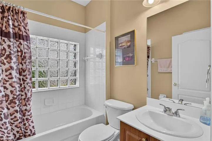 15289 Laguna Hills Dr, Fort Myers, Florida 33908