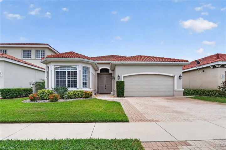 15289 Laguna Hills Dr, Fort Myers, Florida 33908