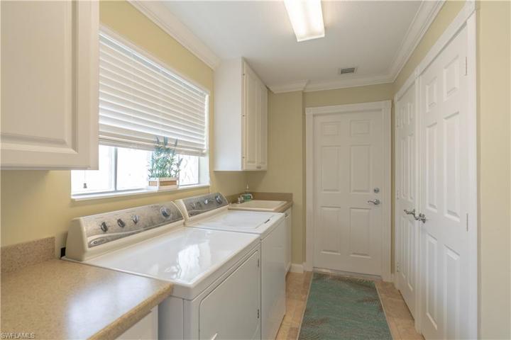 7602  Novara  CT, Naples, FL 34114