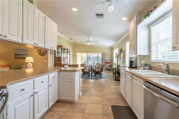 7602  Novara  CT, Naples, FL 34114