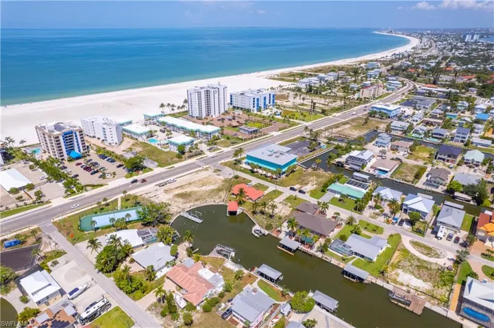 131 Egret St, Fort Myers Beach, Florida 33931