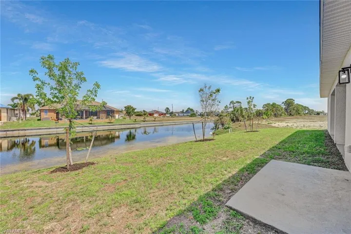 2821 Nw 25th Ln, Cape Coral, Florida 33993