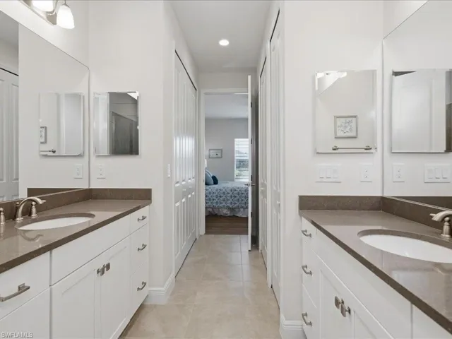 2146 Marquesa Cir, Naples, Florida 34112