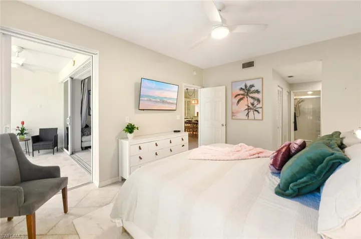 871  Tanbark  DR, Naples, FL 34108