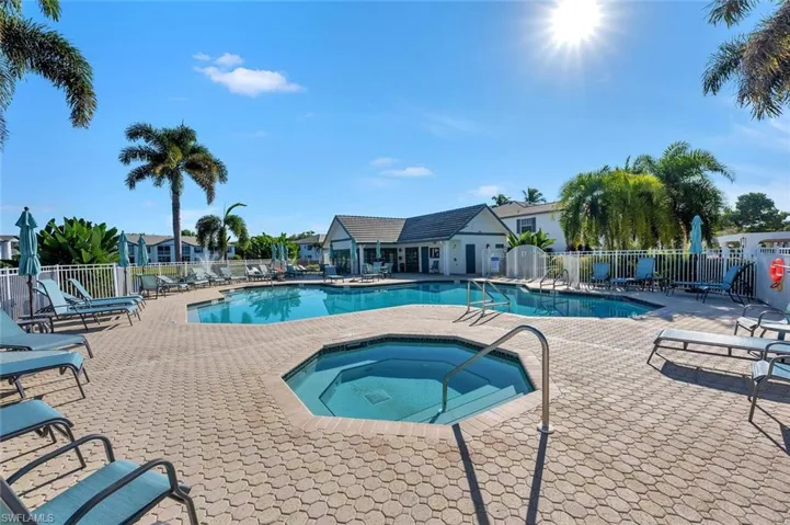 871  Tanbark  DR, Naples, FL 34108