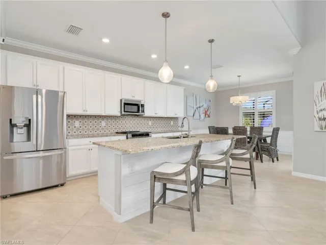 17656 Kinzie Ln, Estero, Florida 33928
