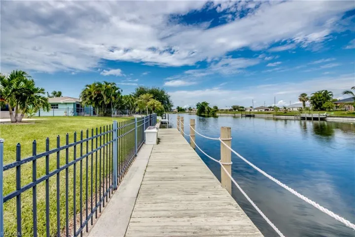 Brand new composite dock and seawall. Just bring your boat and cruise to Seminole Lake.