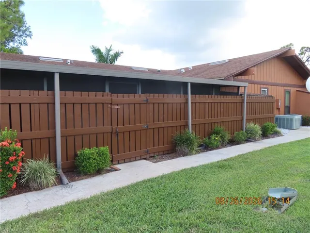 5640 Foxlake Dr, North Fort Myers, Florida 33917