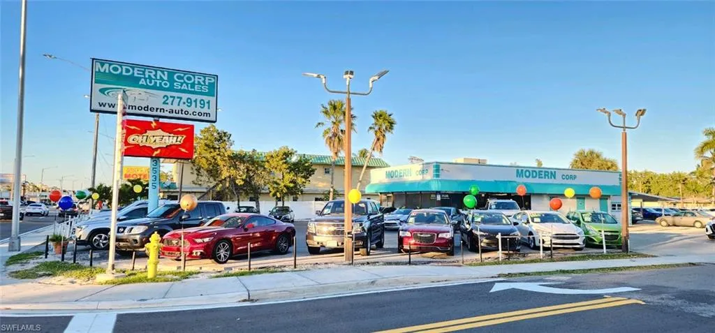 3535  Cleveland  AVE, Fort Myers, FL 33901