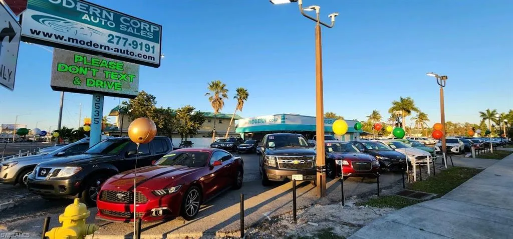 3535  Cleveland  AVE, Fort Myers, FL 33901