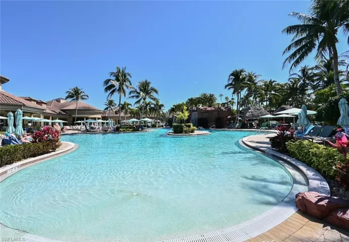 6822  Ascot  DR, Naples, FL 34113