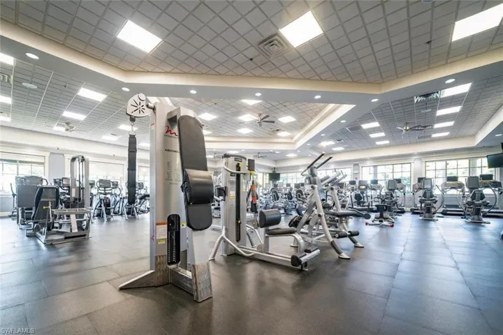 6822  Ascot  DR, Naples, FL 34113