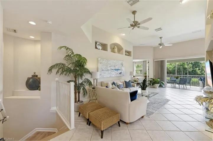6822  Ascot  DR, Naples, FL 34113