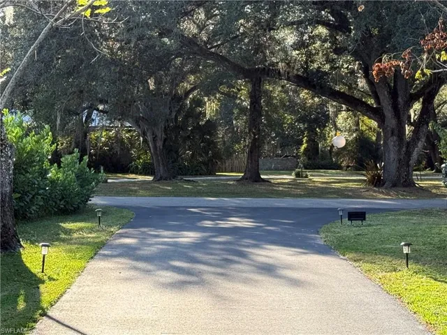 View of home's community with driveway