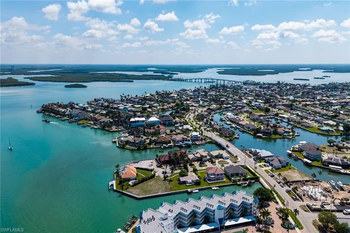 1011  Anglers  CV, Marco Island, FL 34145