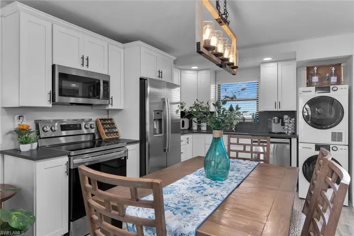 1011  Anglers  CV, Marco Island, FL 34145