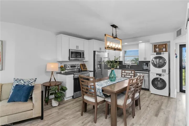 1011  Anglers  CV, Marco Island, FL 34145